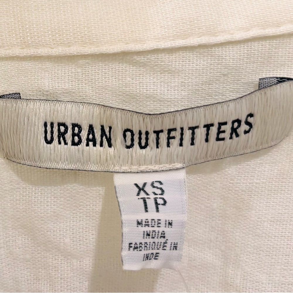 Sold Out and NWT Urban Outfitters Floral Embroidered Top. XS - Picture 2 of 8